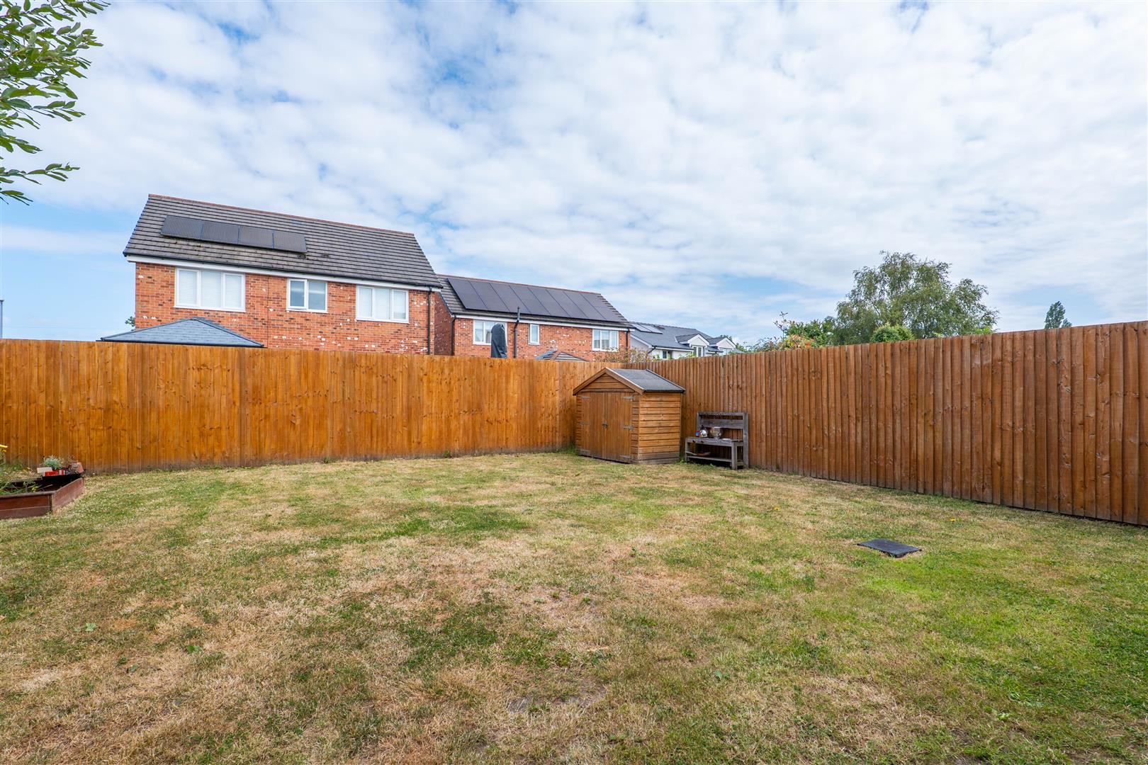 4 bed property in Stansfield Drive, Chorley